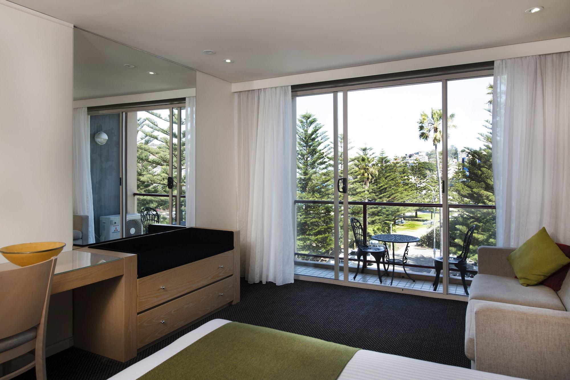 Coogee Sands Hotel & Apartments Exterior photo